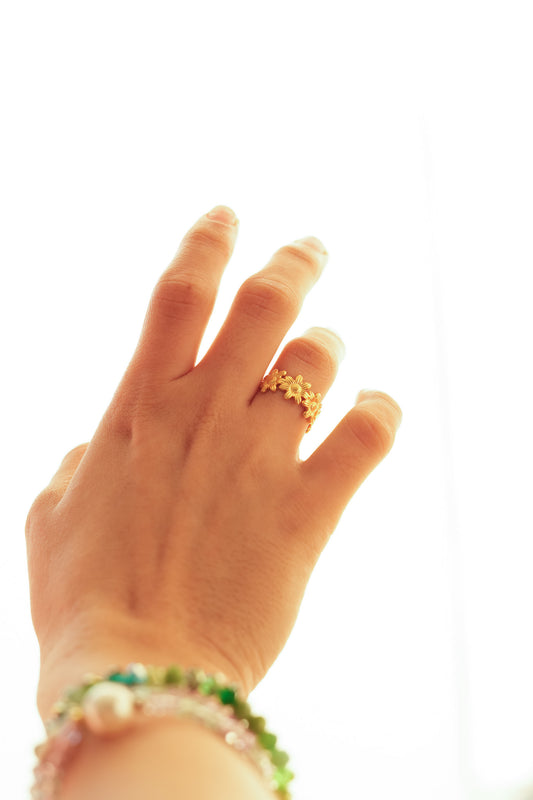 Daisy Flower Finger Ring